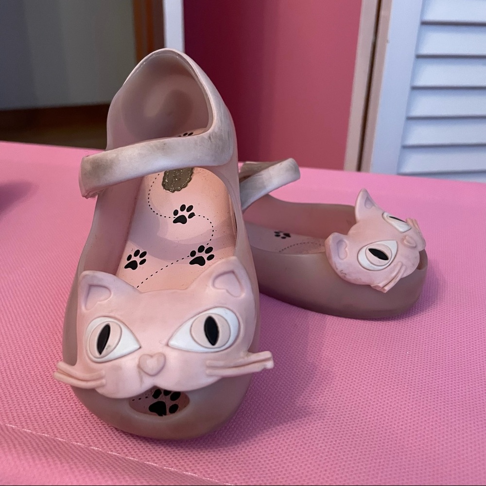 Mini Melissa cat shoes, toddler 7